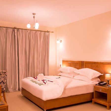 Lotos Inn & Suites, ไนโรบี ภายนอก รูปภาพ